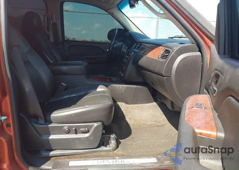 2007 Chevrolet Avalanche C1500 from USA, damaged, VIN 3GNEC12J67G110234